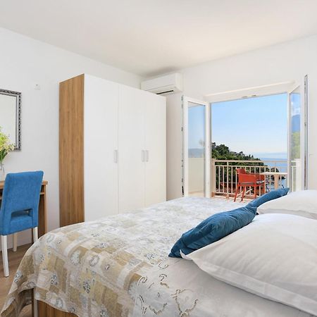 Apartments By The Sea Brela, Makarska - 6688 Bilik gambar