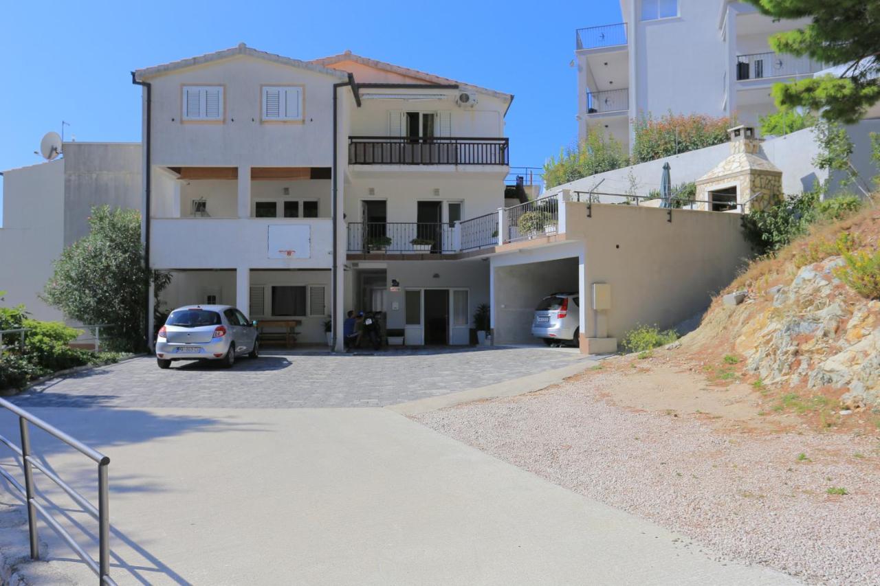 Apartments By The Sea Brela, Makarska - 6688 Luaran gambar
