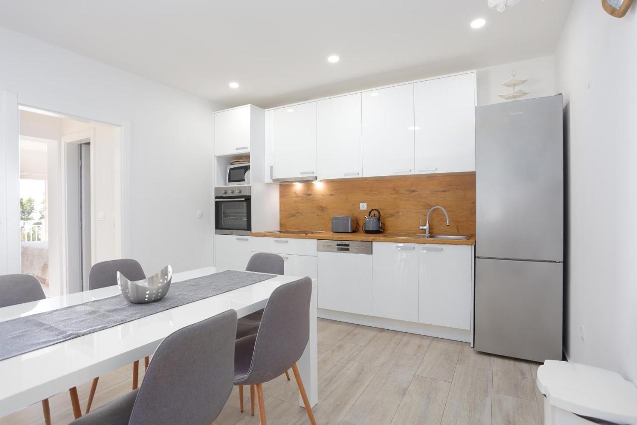 Apartments By The Sea Brela, Makarska - 6688 Luaran gambar