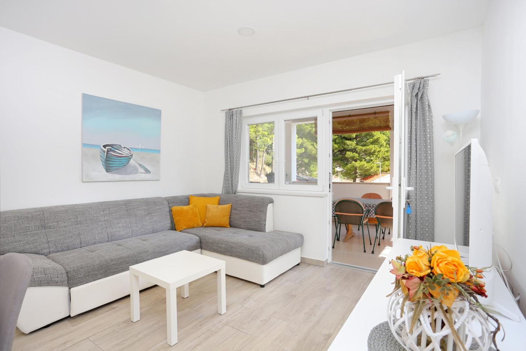 Apartments By The Sea Brela, Makarska - 6688 Bilik gambar